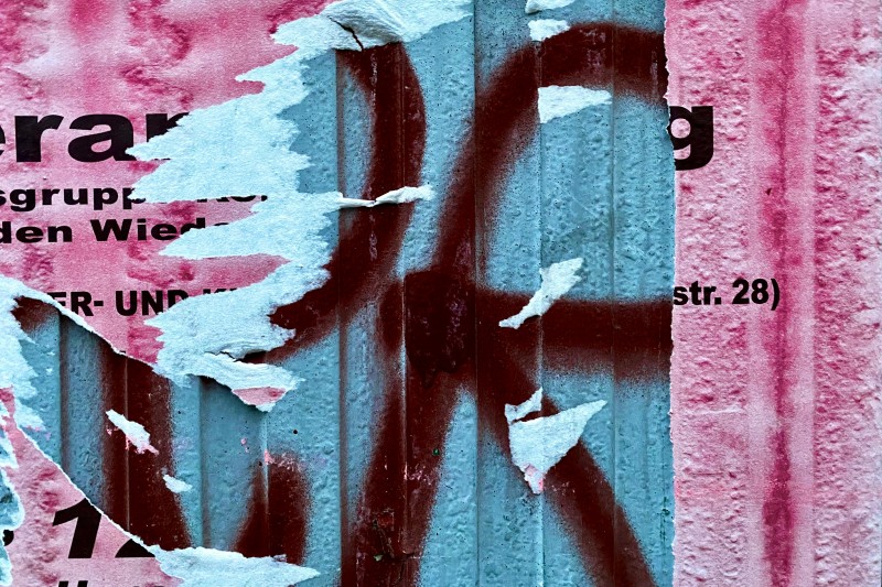 Una storia di distrazione straordinaria cover