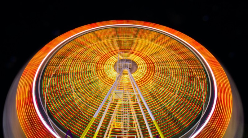 Nuove piattaforme tra digitale e materiale cover