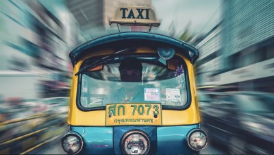 Uber, le app taxi e il nostro futuro incerto cover