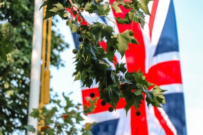 La via inglese al reddito di cittadinanza cover