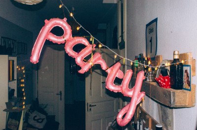 8 consigli per organizzare un book party di successo cover