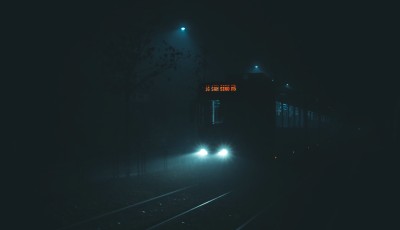 Tutto il ferro di Milano, la disfatta intimità dei luoghi cover