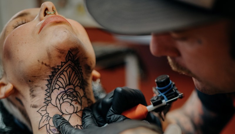 Iconologie del tatuaggio: scritture del corpo e oscillazioni identitarie cover