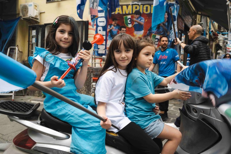 Forza Napoli, attrattori turistici e strategie di marketing territoriale autogenerate cover