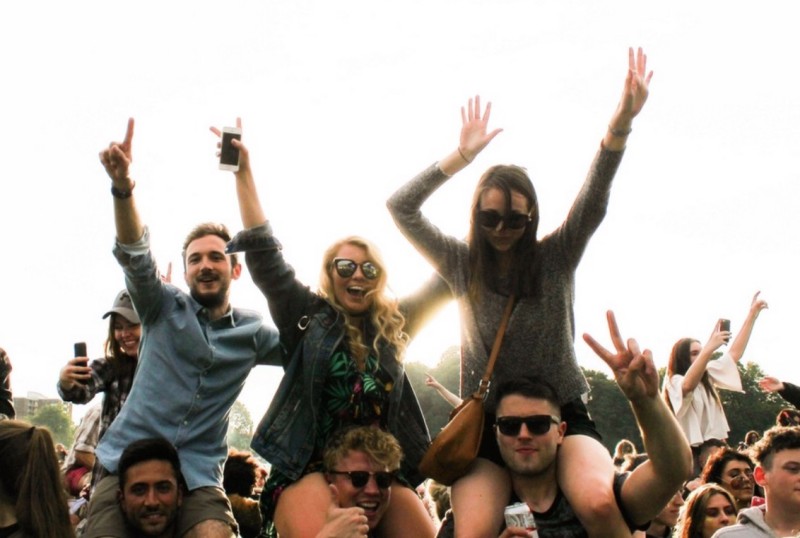 Spontaneità, comunità, libertà cover