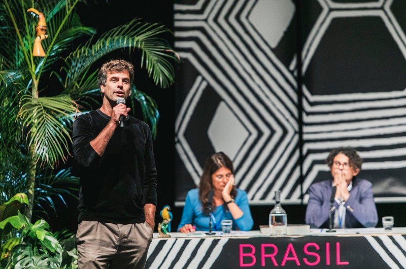 Cos’è la lingua quando cessa di comunicare? Vanni Bianconi presenta Babel Festival 2019 cover