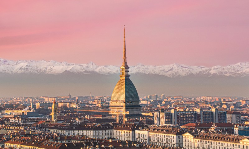 Cos'è la città metromontana, oltre il metropolitano e insieme alla montagna cover