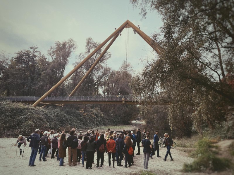 Reinterpretare l’identità di un quartiere cover